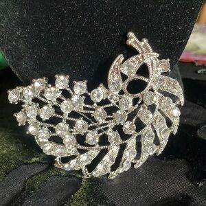 PRONG SET 3” RHINESTONE BROOCH